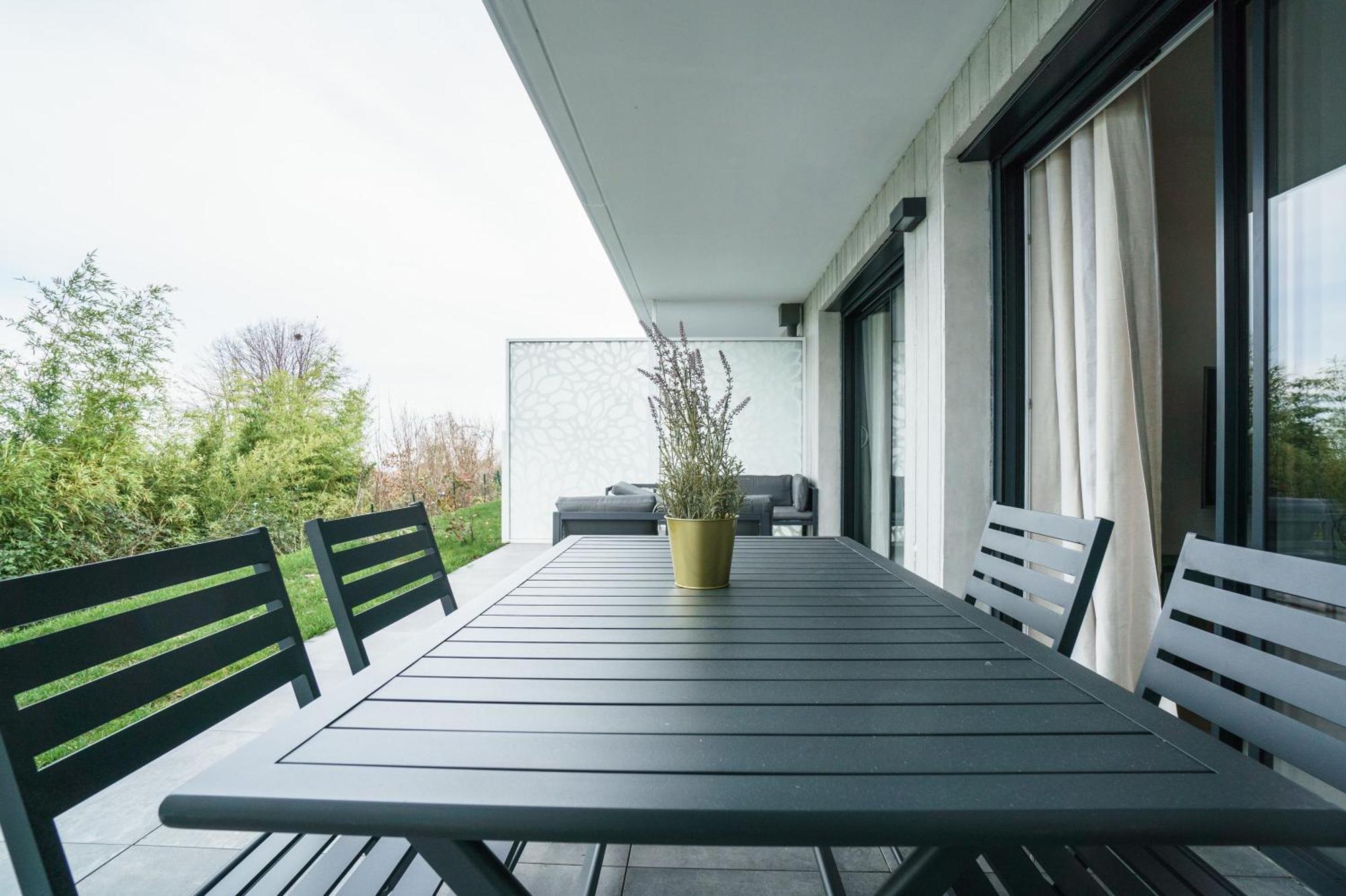Royal Park Lake View Apartment إفيان ليه با المظهر الخارجي الصورة