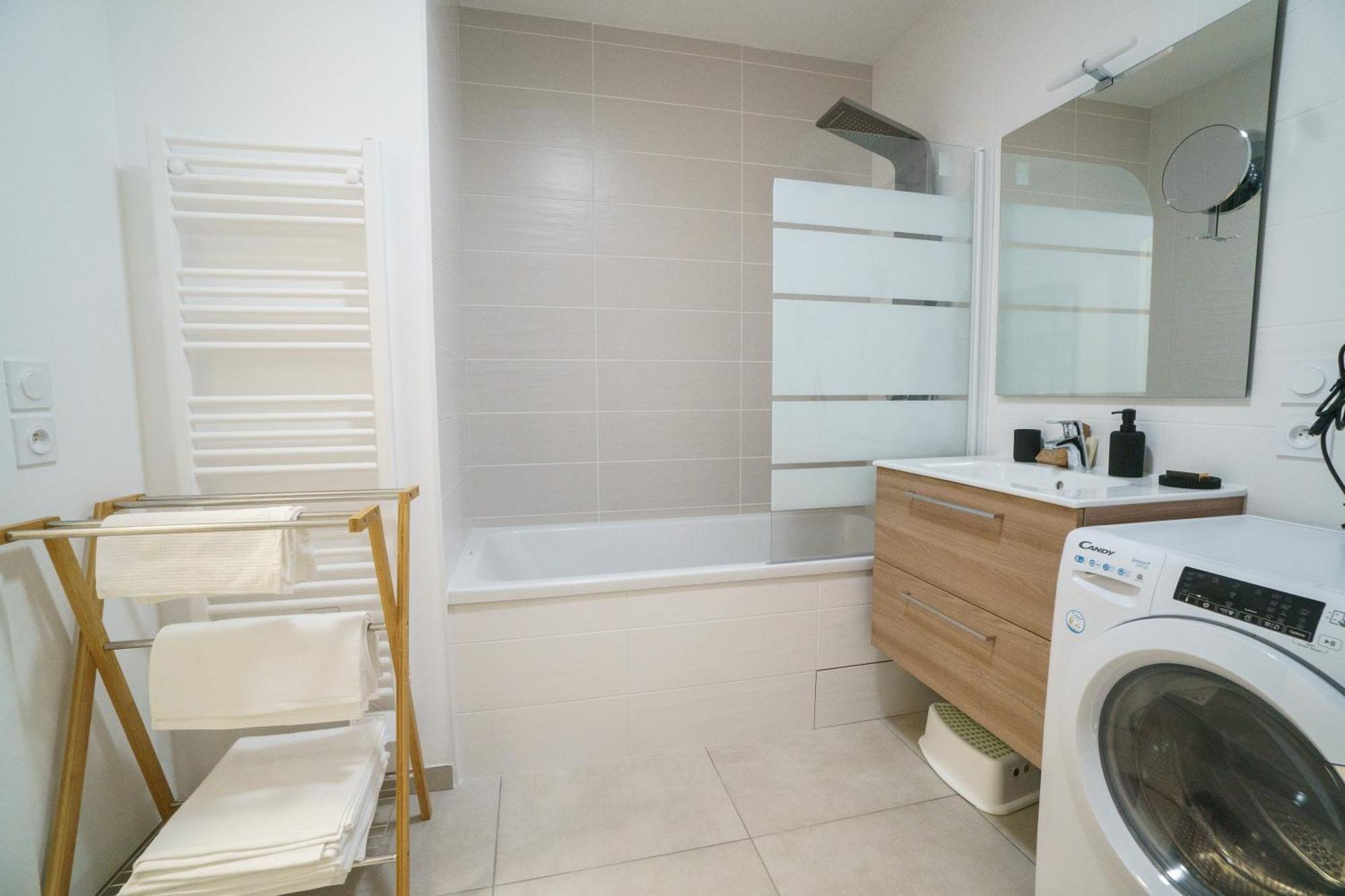 Royal Park Lake View Apartment إفيان ليه با المظهر الخارجي الصورة