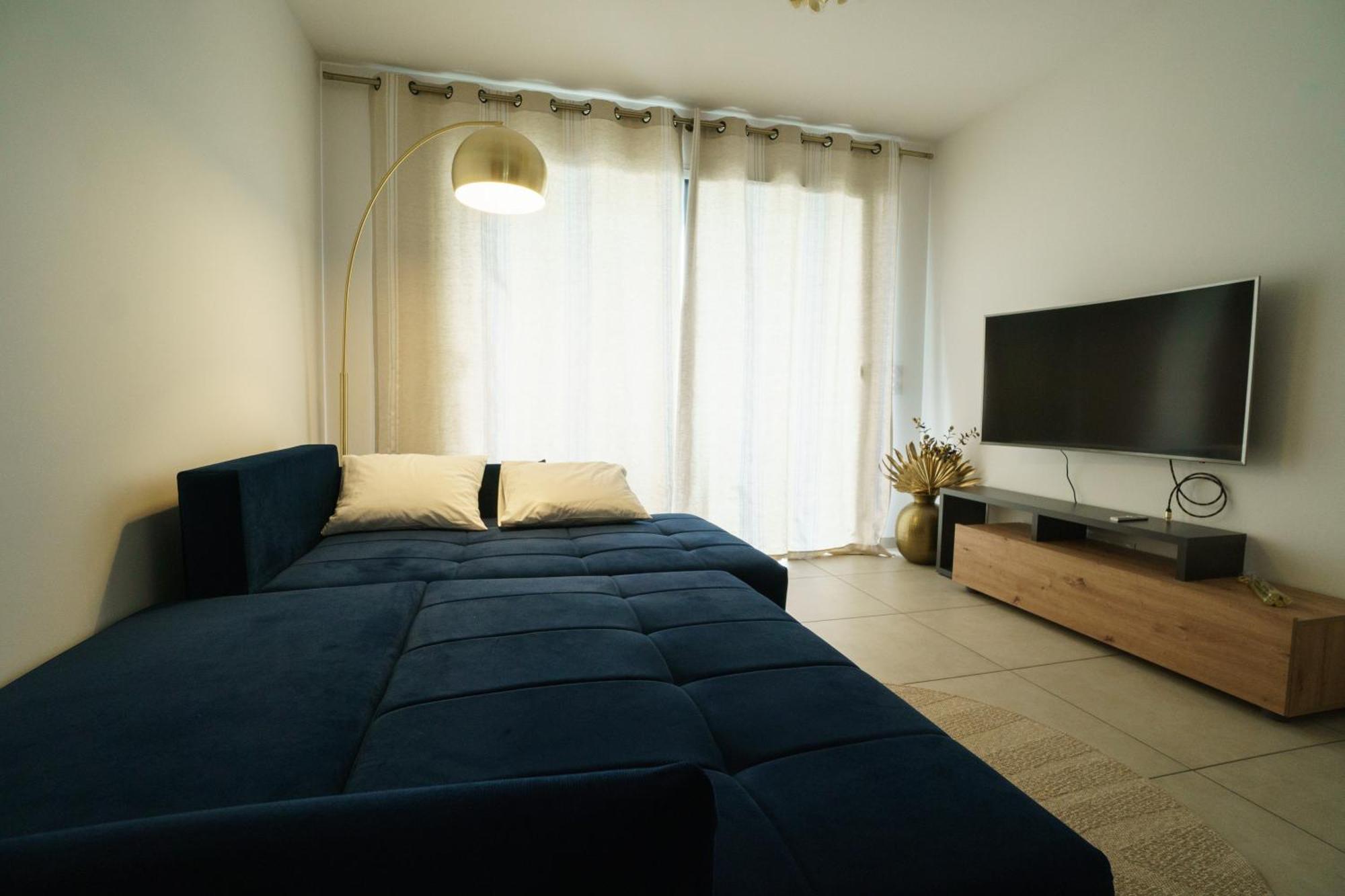 Royal Park Lake View Apartment إفيان ليه با المظهر الخارجي الصورة